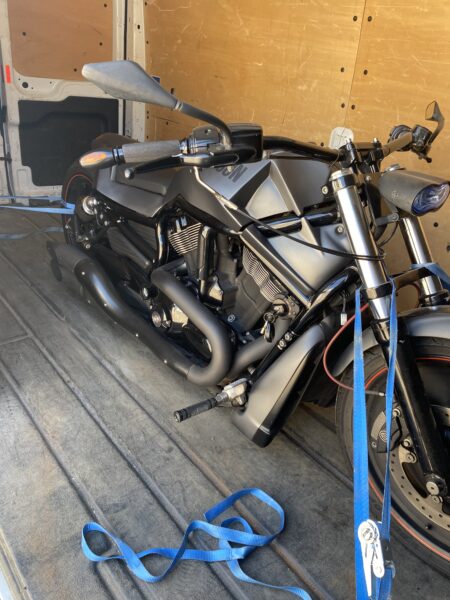 Transport van Auto's , Motoren , Fietsen , Meubels , Machines , Boten , Caravans en speciaal transport